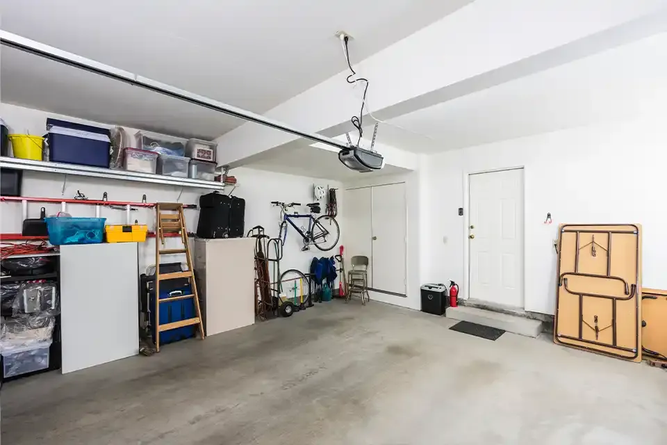 Garage Cleanout in Irvine: A Local's Guide